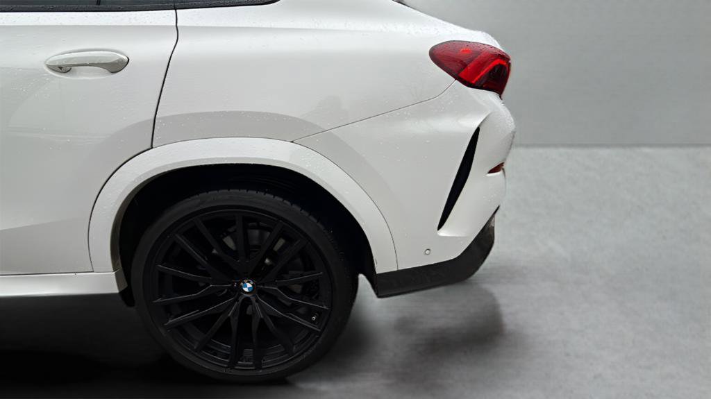 Used 2020 BMW X6 M50i w/ Executive Package image 37