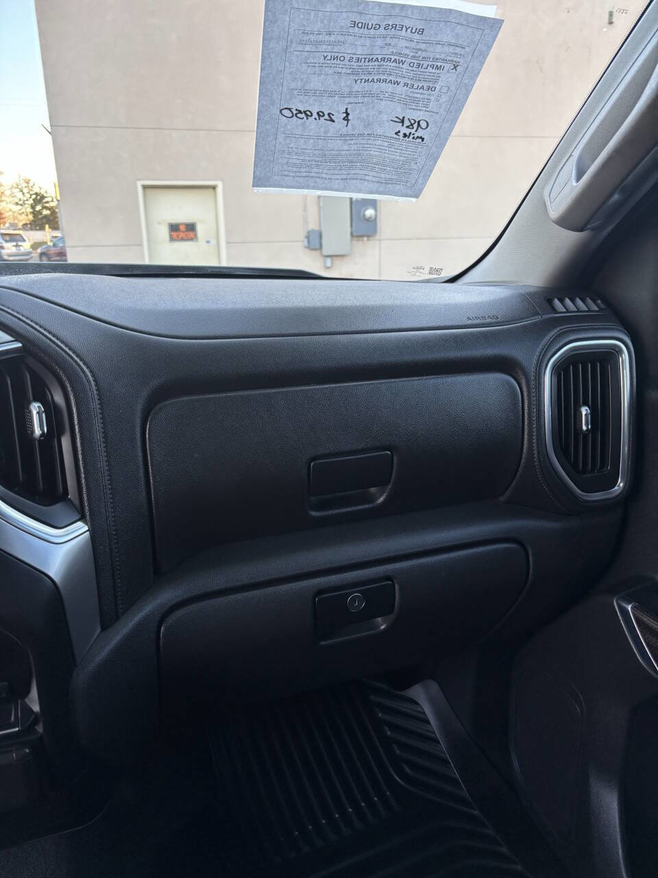 Used 2020 Chevrolet Silverado 1500 LT w/ All-Star Edition image 11