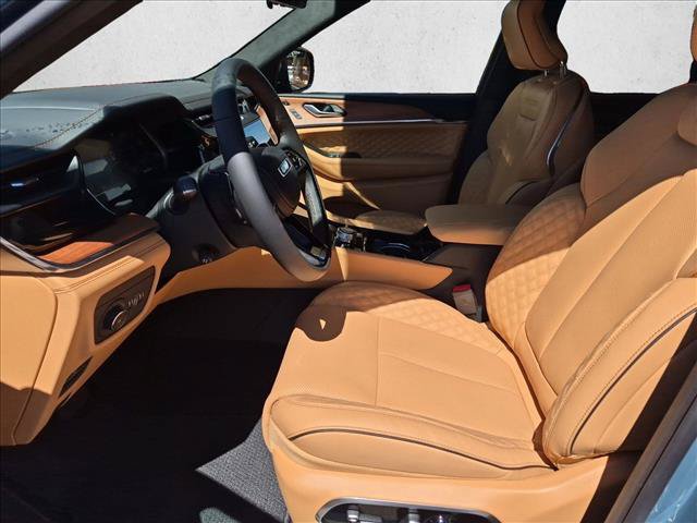 New 2027 Jeep Grand Cherokee Summit w/ Obsidian Package AWD/4WD image 4