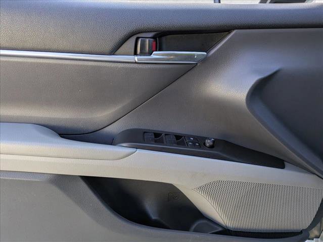 Certified 2022 Toyota Camry LE image 11