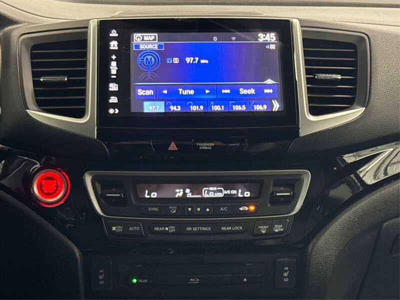Used 2018 Honda Pilot Touring image 14