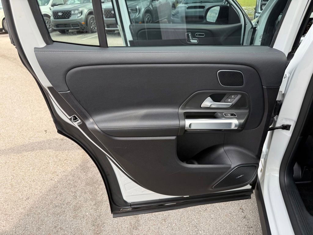 Used 2021 Mercedes-Benz GLB 35 AMG 4MATIC image 12