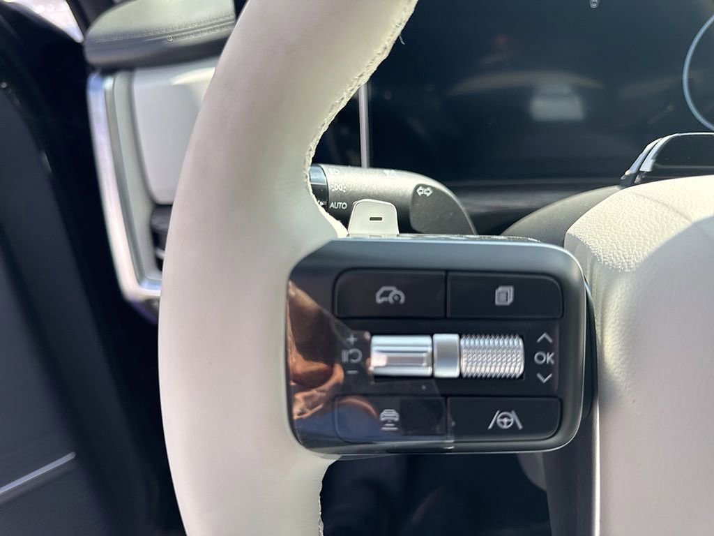 Used 2026 Hyundai Santa Fe Limited image 8