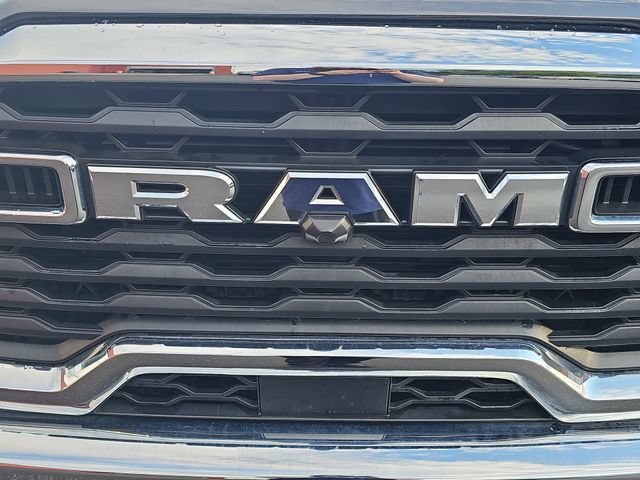 Used 2025 RAM 2500 Big Horn AWD/4WD image 34