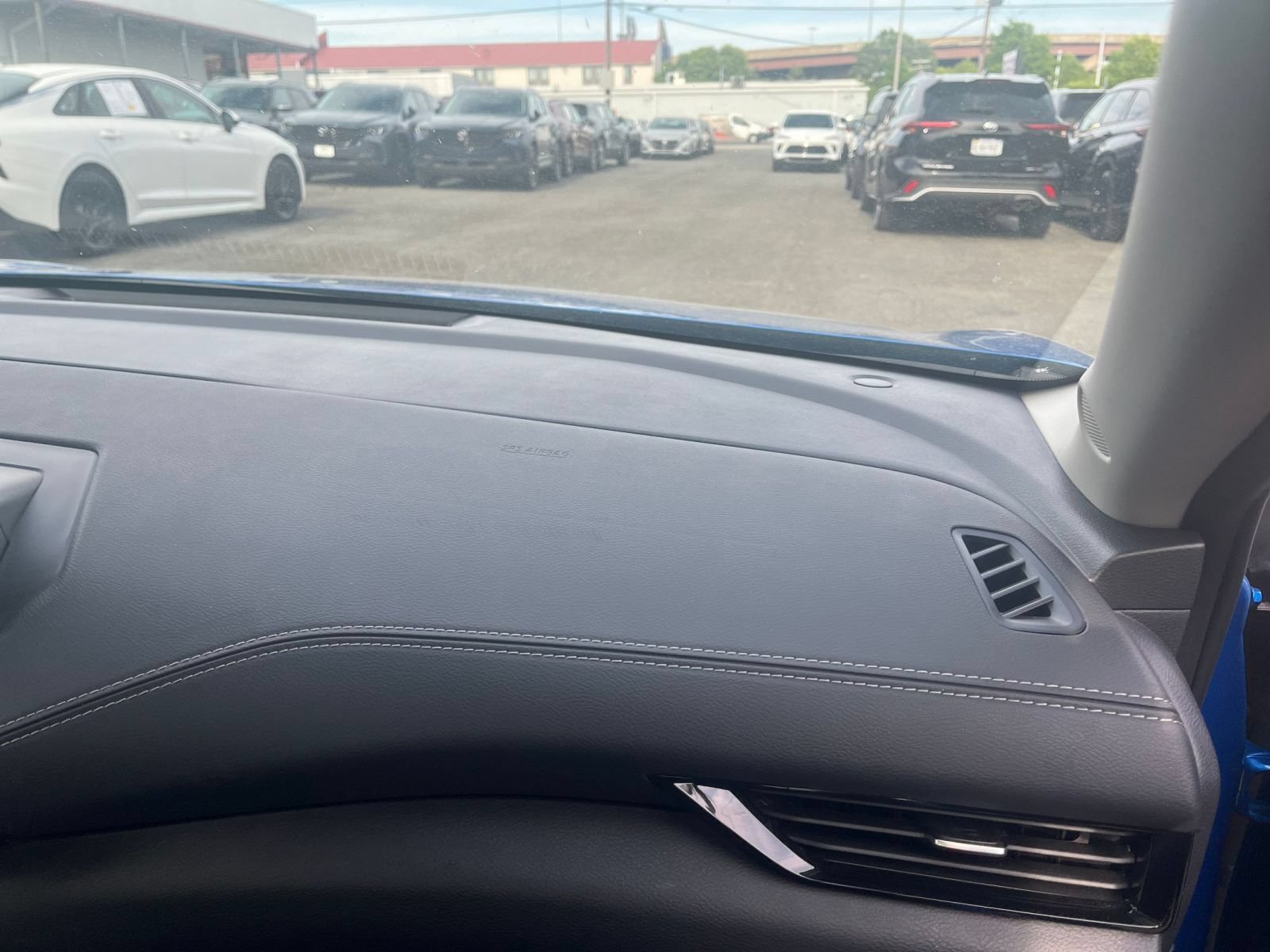 Used 2025 Nissan Sentra SV FWD image 33