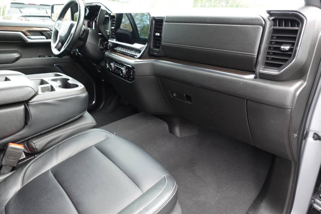 Used 2023 Chevrolet Silverado 1500 LT AWD/4WD image 37