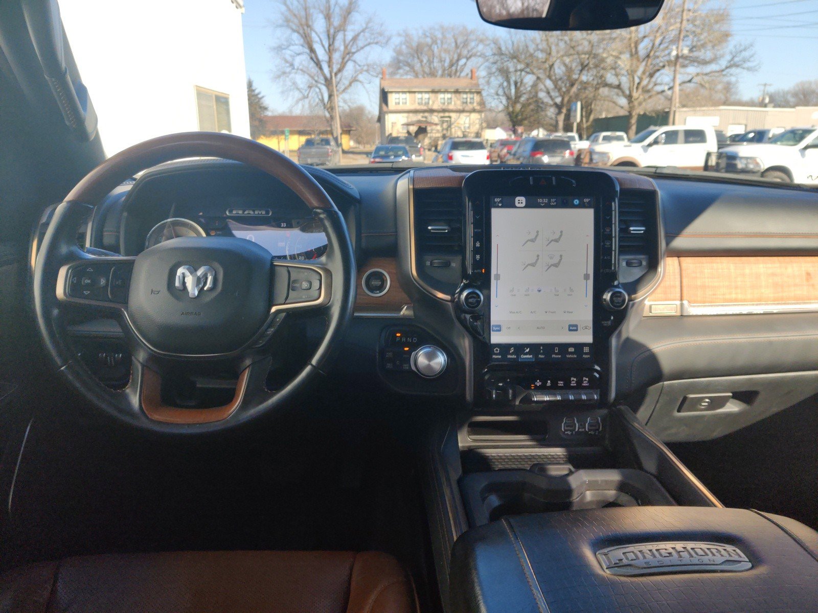 Used 2022 RAM 1500 Limited w/ Bed Utility Group image 17