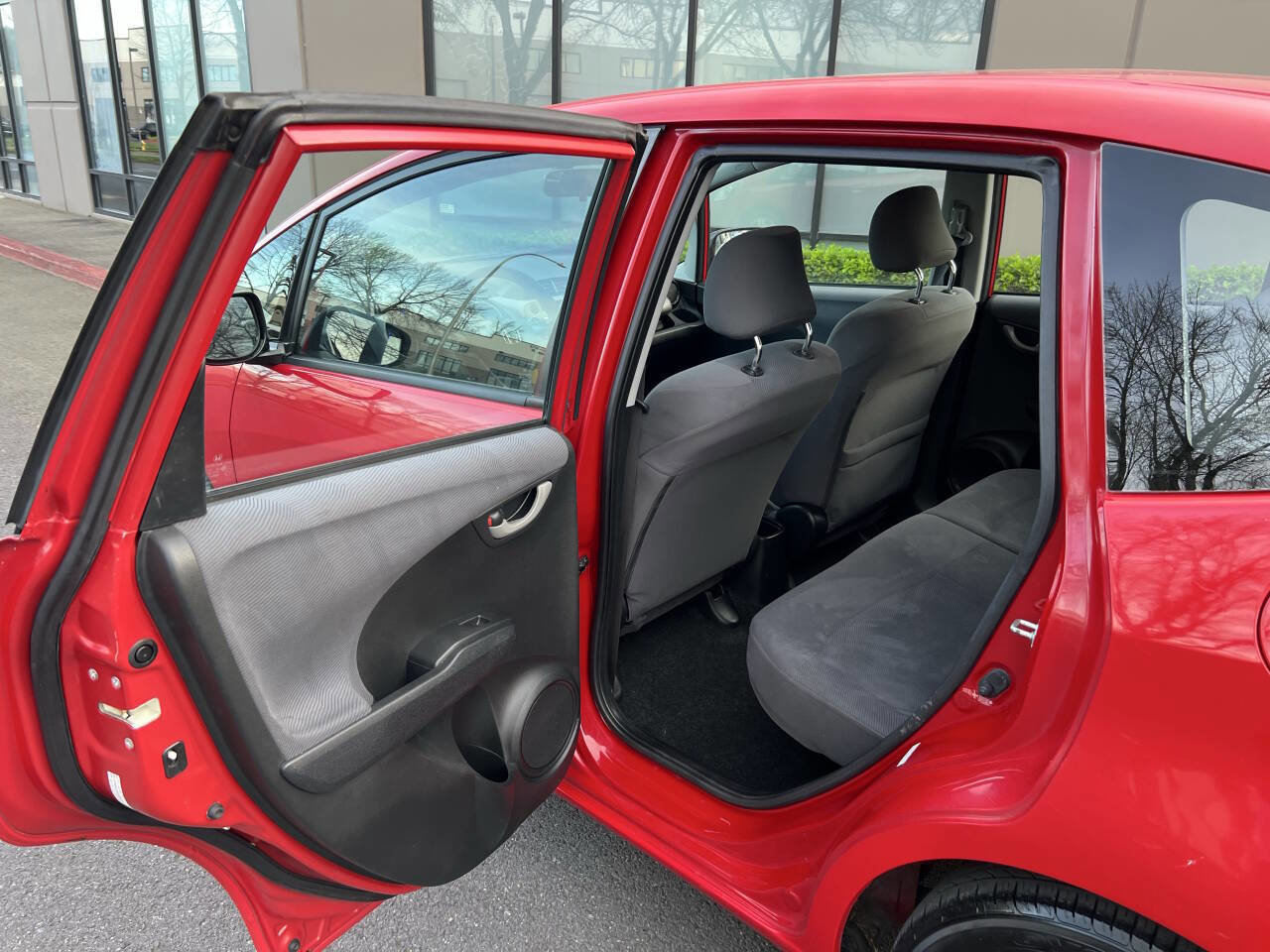 Used 2011 Honda Fit image 7