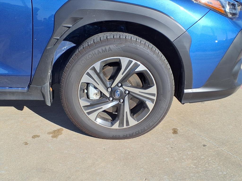 Certified 2025 Subaru Crosstrek 2.0i Premium image 27