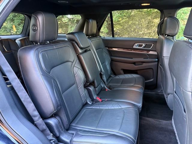 Used 2017 Ford Explorer Platinum image 30