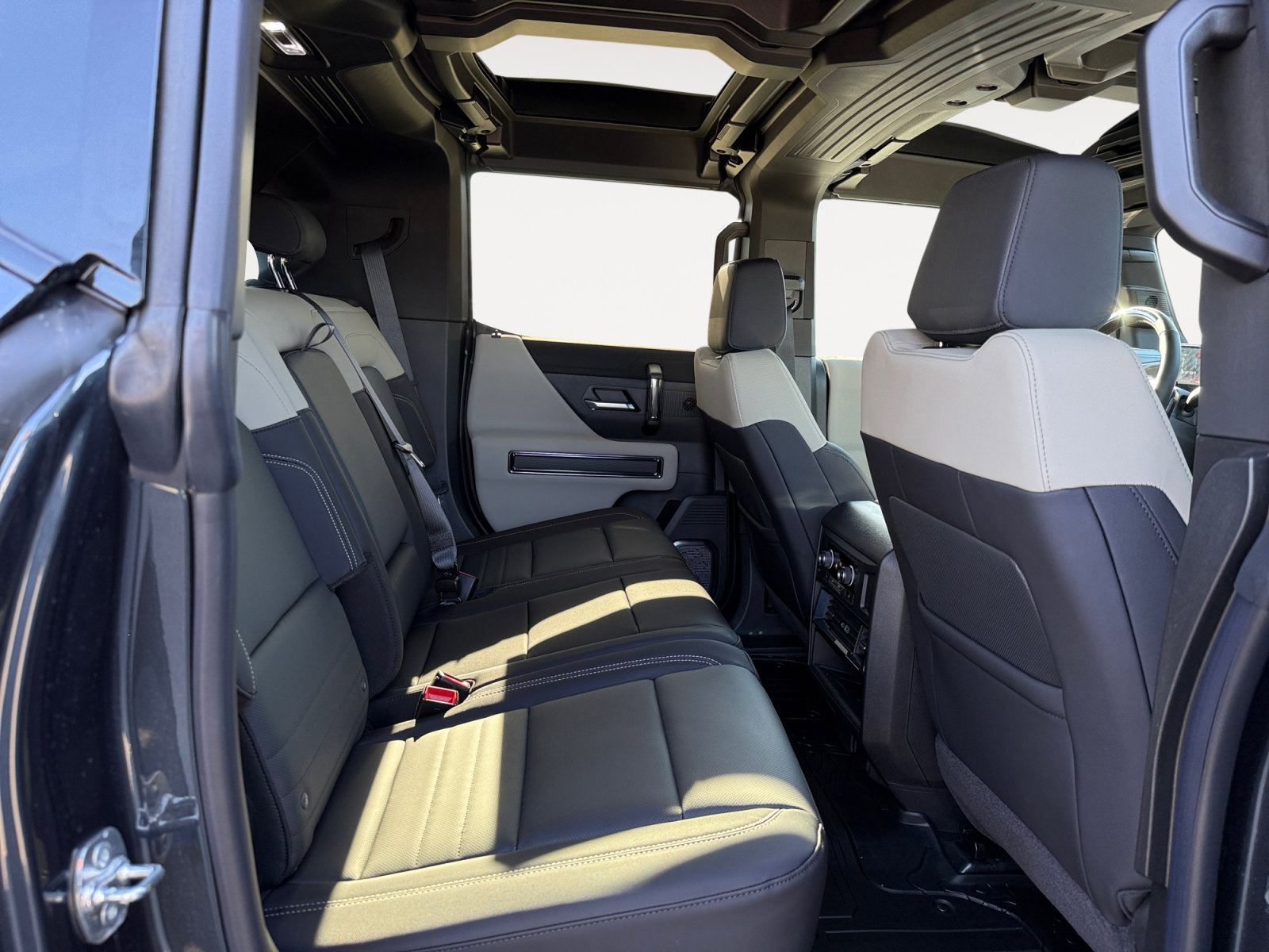 New 2026 GMC Hummer EV SUV image 18