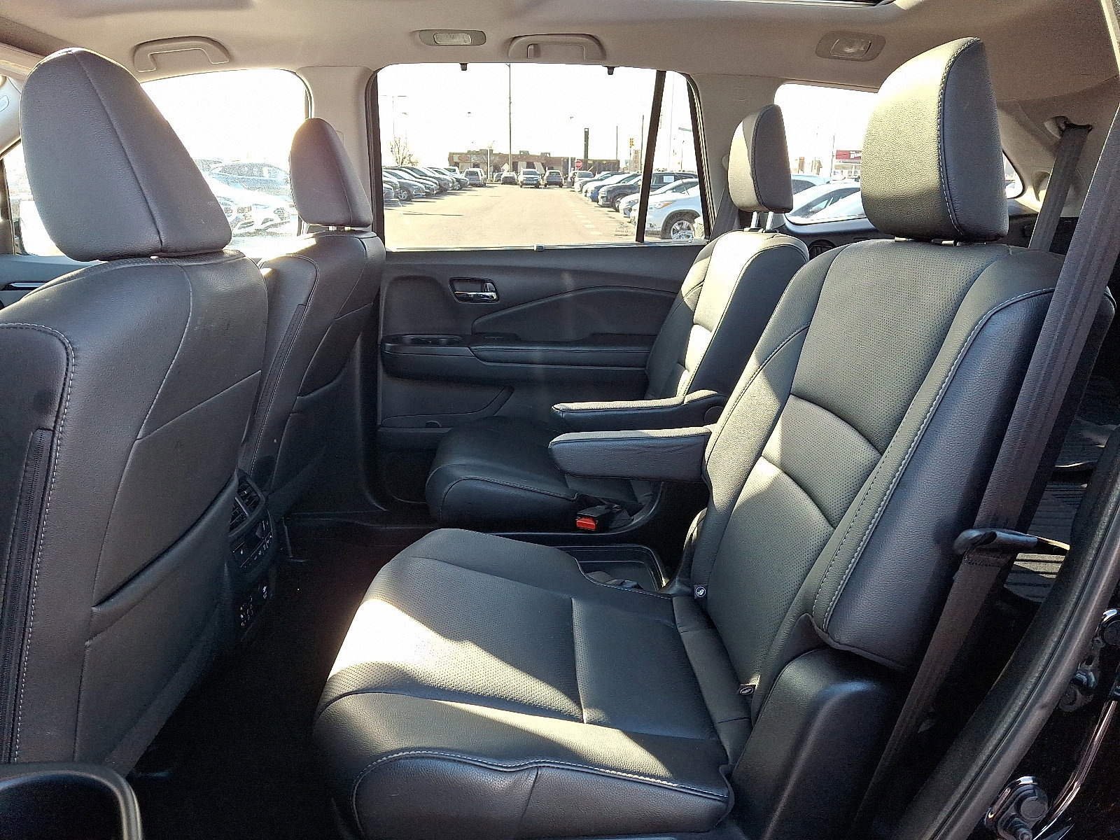 Used 2018 Honda Pilot Elite image 10