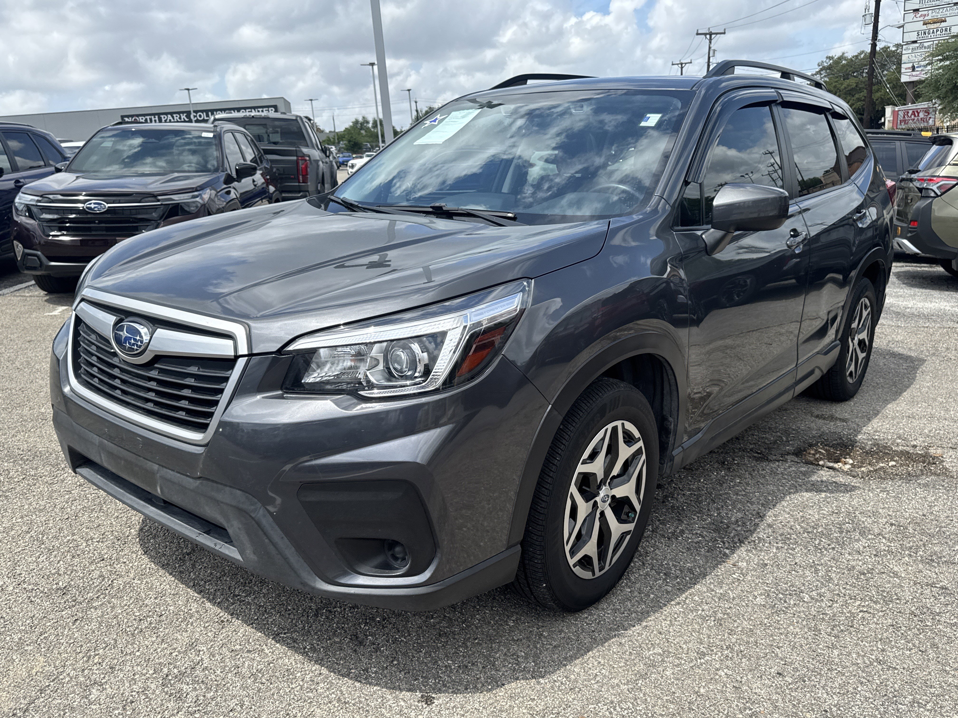 Used 2020 Subaru Forester Premium AWD/4WD image 7