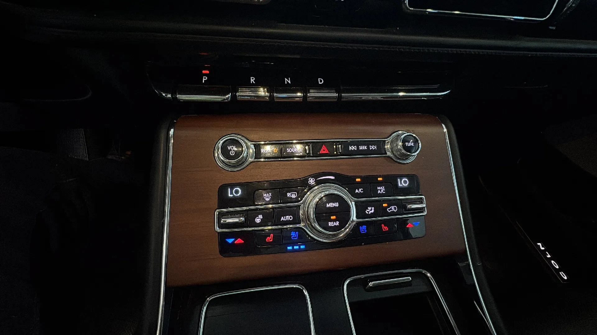 Used 2020 Lincoln Aviator Reserve w/ Equipment Group 202A AWD/4WD image 28