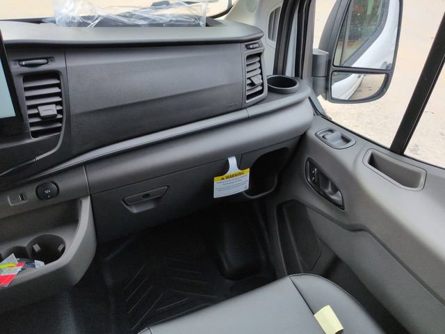 New 2026 Ford Transit 250 Low Roof RWD image 15