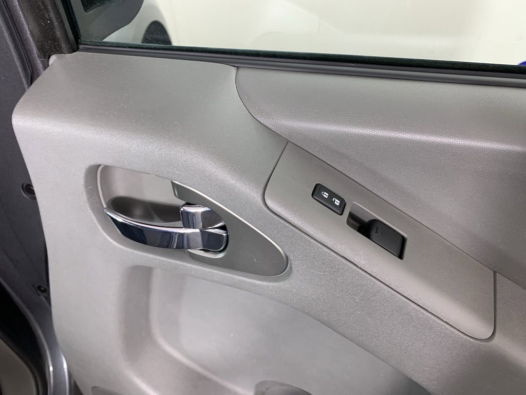 Used 2017 Nissan Frontier SV w/ SV Value Truck Package image 40