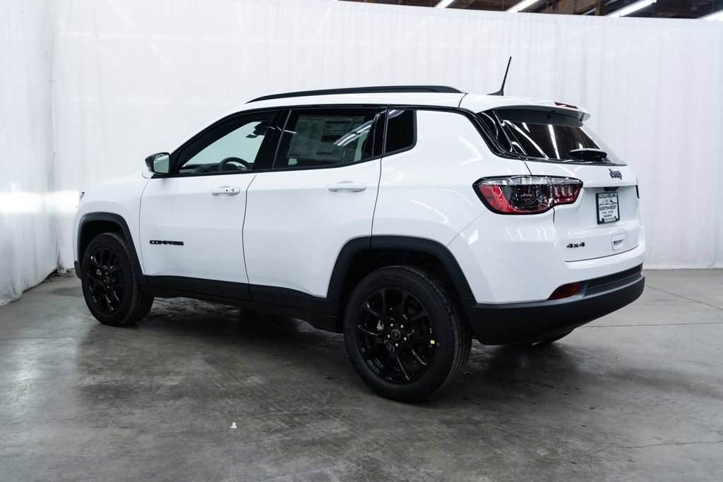 New 2026 Jeep Compass Latitude image 4