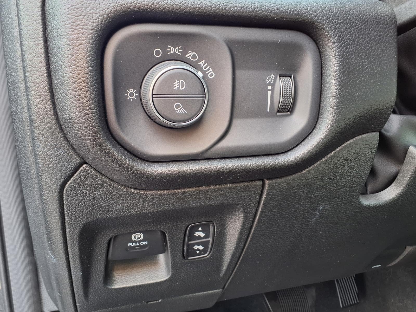 Used 2023 RAM 1500 Big Horn AWD/4WD image 22