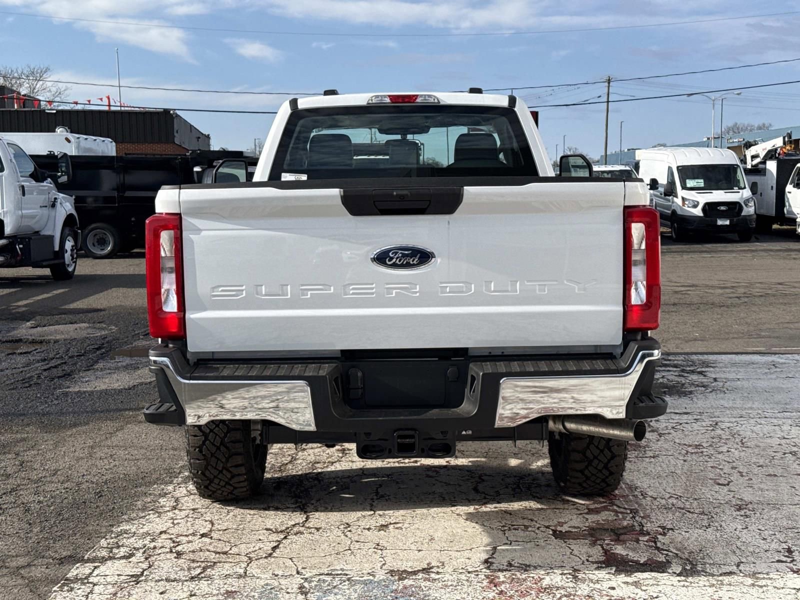 New 2026 Ford F250 XL w/ XL Off-Road Package image 4