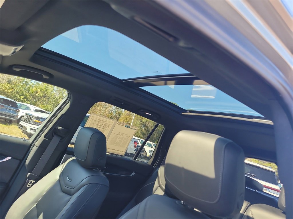 Used 2024 Cadillac XT6 Premium Luxury w/ Technology Package image 19