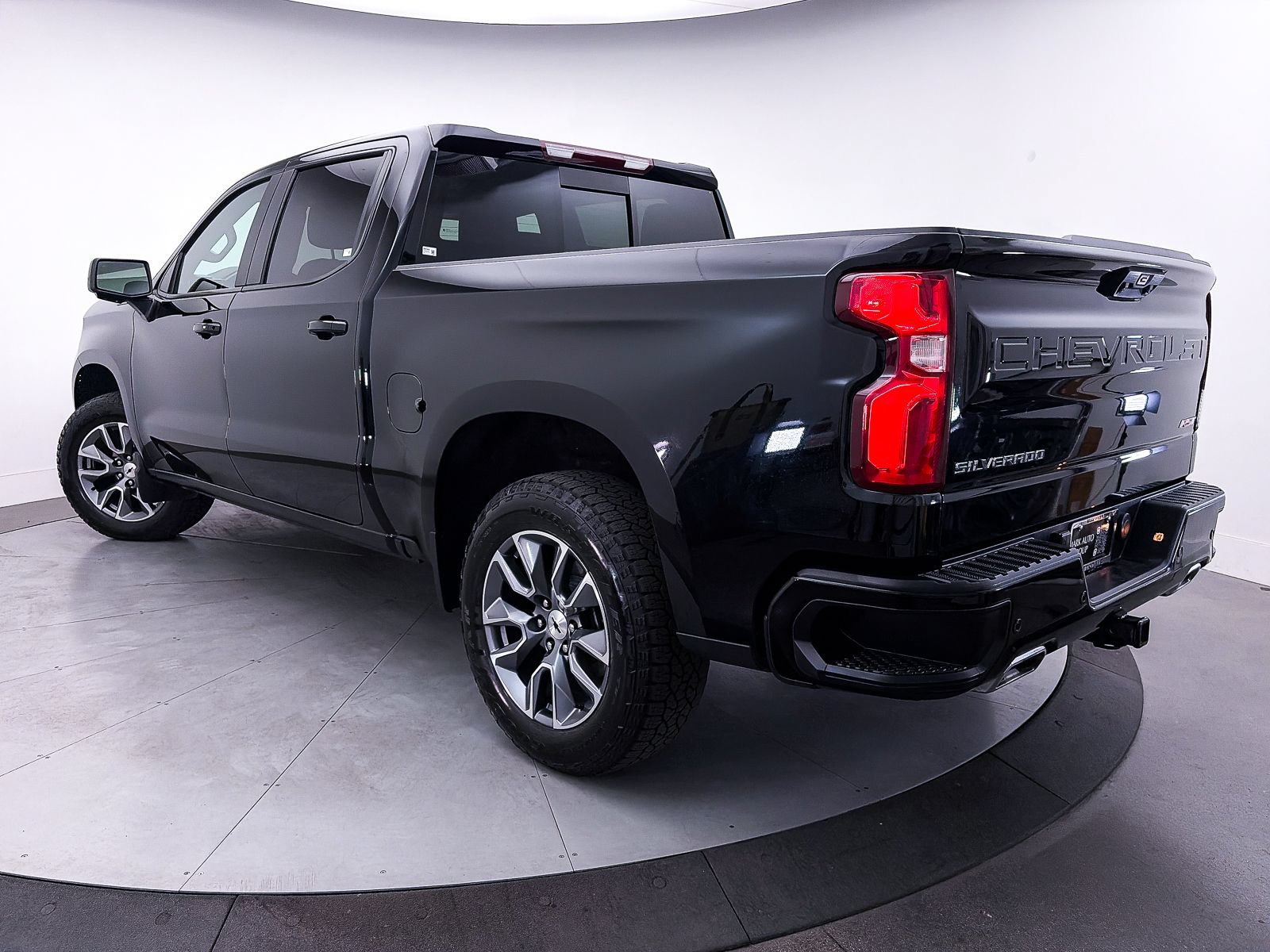 Used 2024 Chevrolet Silverado 1500 RST w/ All Star Edition Plus AWD/4WD image 4