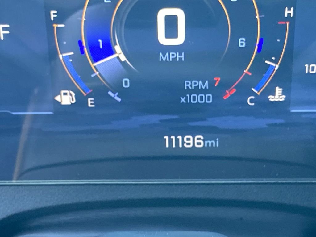 Used 2025 Chevrolet Traverse RS FWD image 8