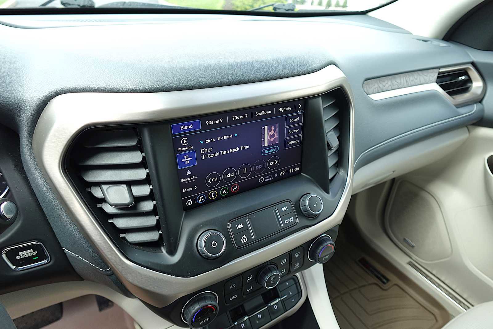 Used 2023 GMC Acadia Denali w/ Denali Ultimate Package AWD/4WD image 19