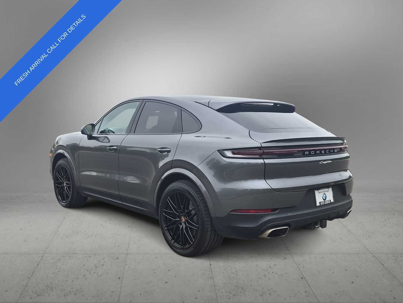 Used 2025 Porsche Cayenne Coupe AWD/4WD image 6