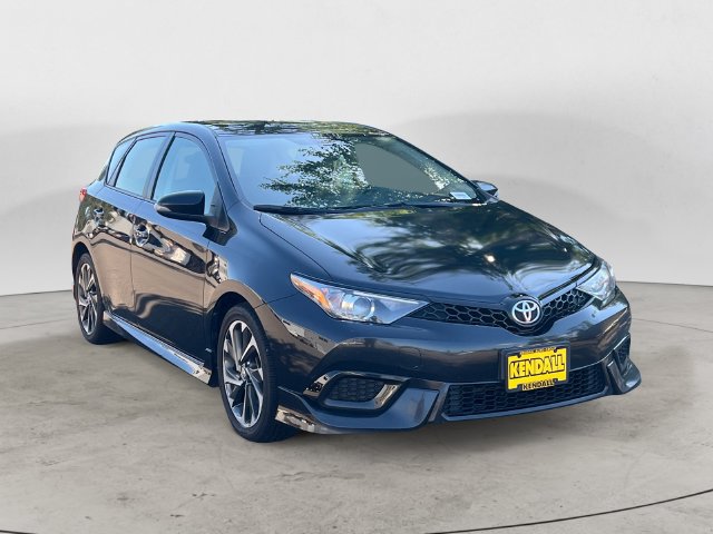 Used 2018 Toyota Corolla iM w/ All-Weather Mat Package FWD image 3