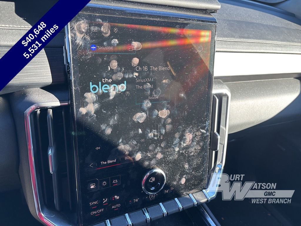 Used 2025 GMC Acadia Elevation w/ Black Edition image 14