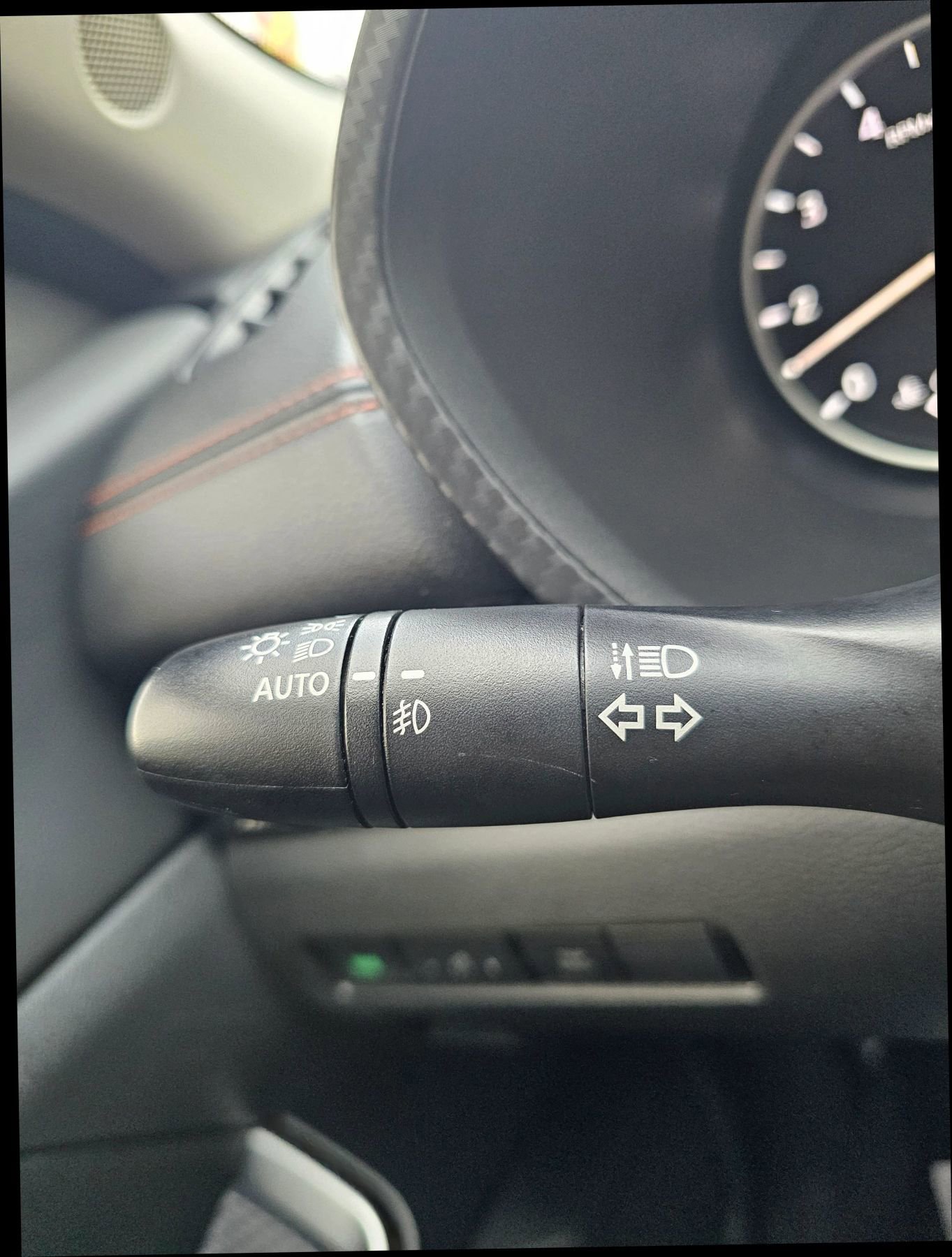 Used 2020 Nissan Sentra SR w/ Lighting Package image 17