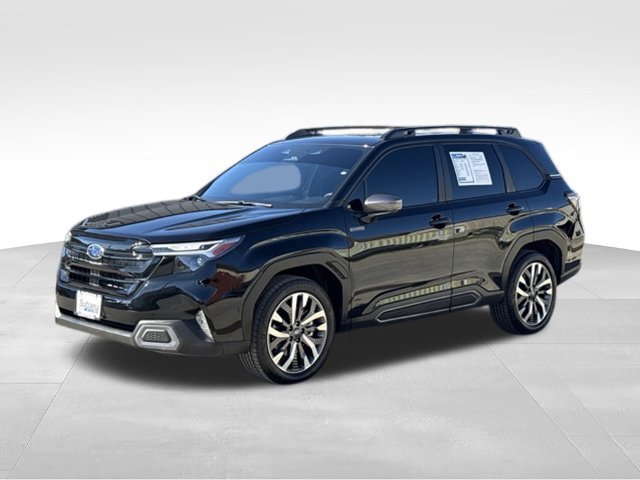 Used 2025 Subaru Forester Limited AWD/4WD image 3