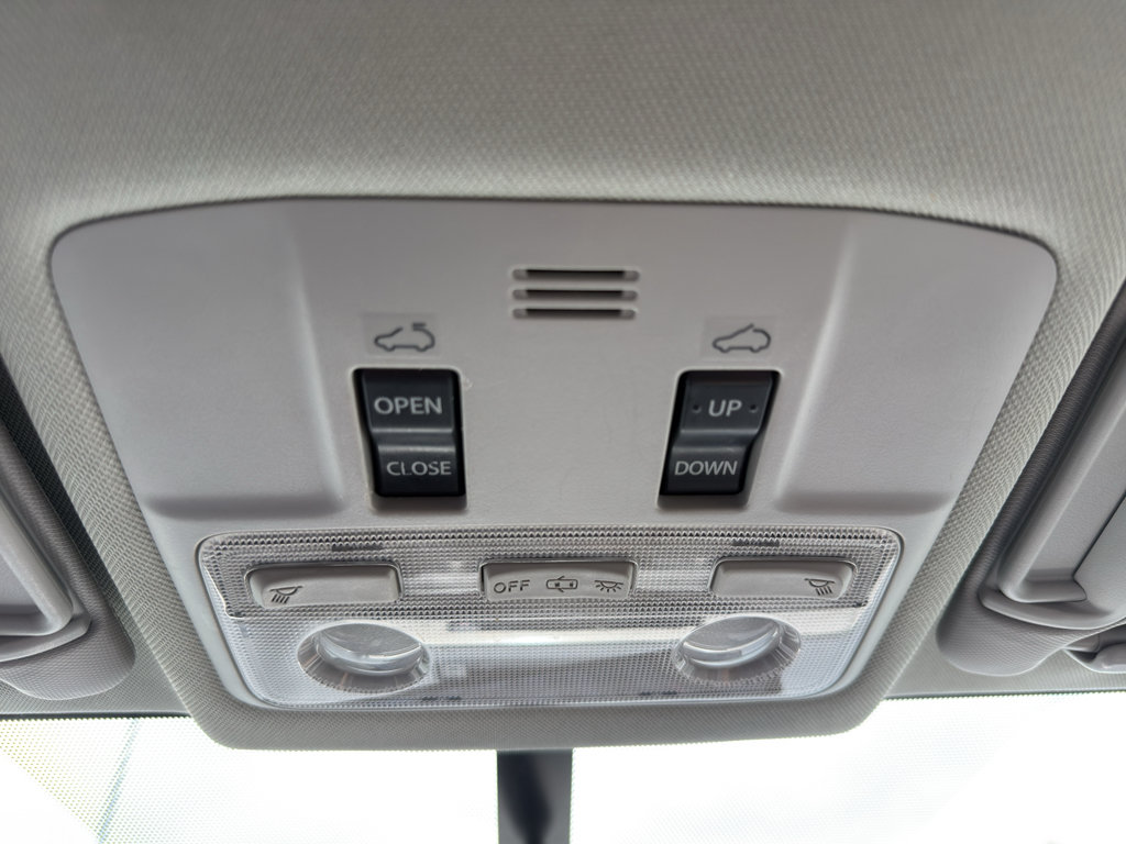 Used 2015 Toyota RAV4 XLE AWD/4WD image 23