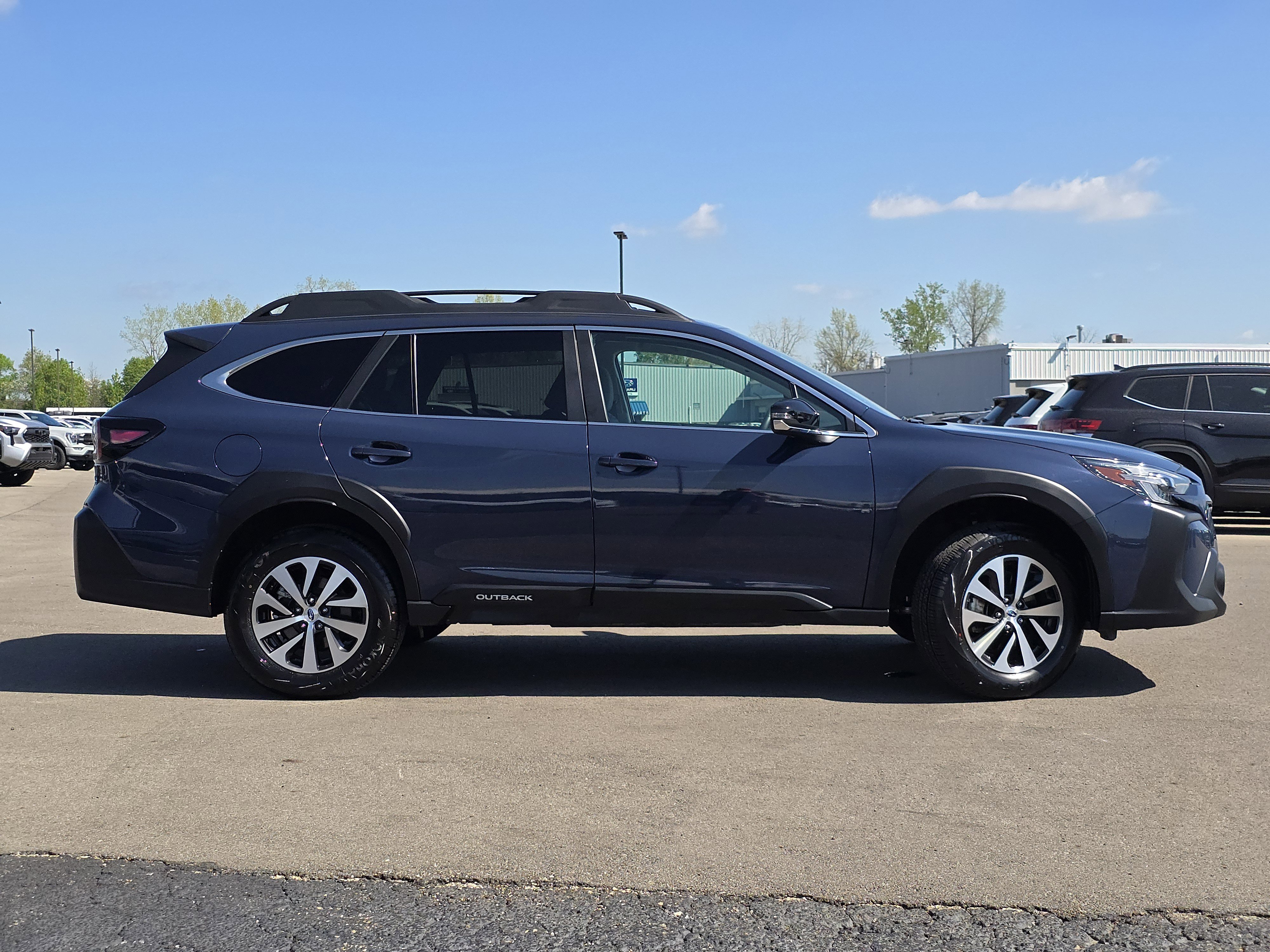 Certified 2025 Subaru Outback Premium w/ Popular Package #1 image 8