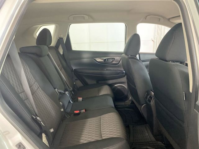 Used 2019 Nissan Rogue S AWD/4WD image 31