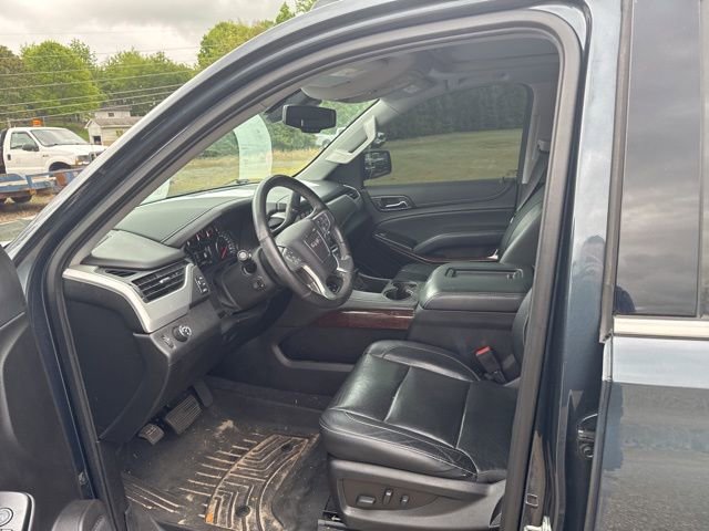 Used 2020 GMC Yukon SLT w/ Premium Edition RWD image 16