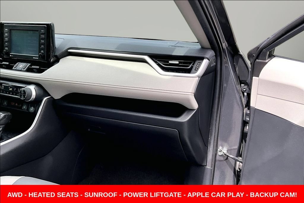 Used 2020 Toyota RAV4 XLE Premium AWD/4WD image 25