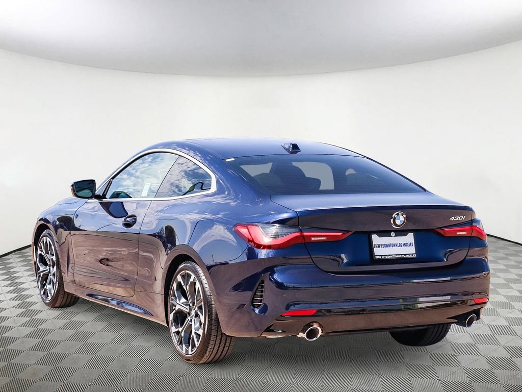 Used 2025 BMW 430i Coupe w/ Premium Package RWD image 9