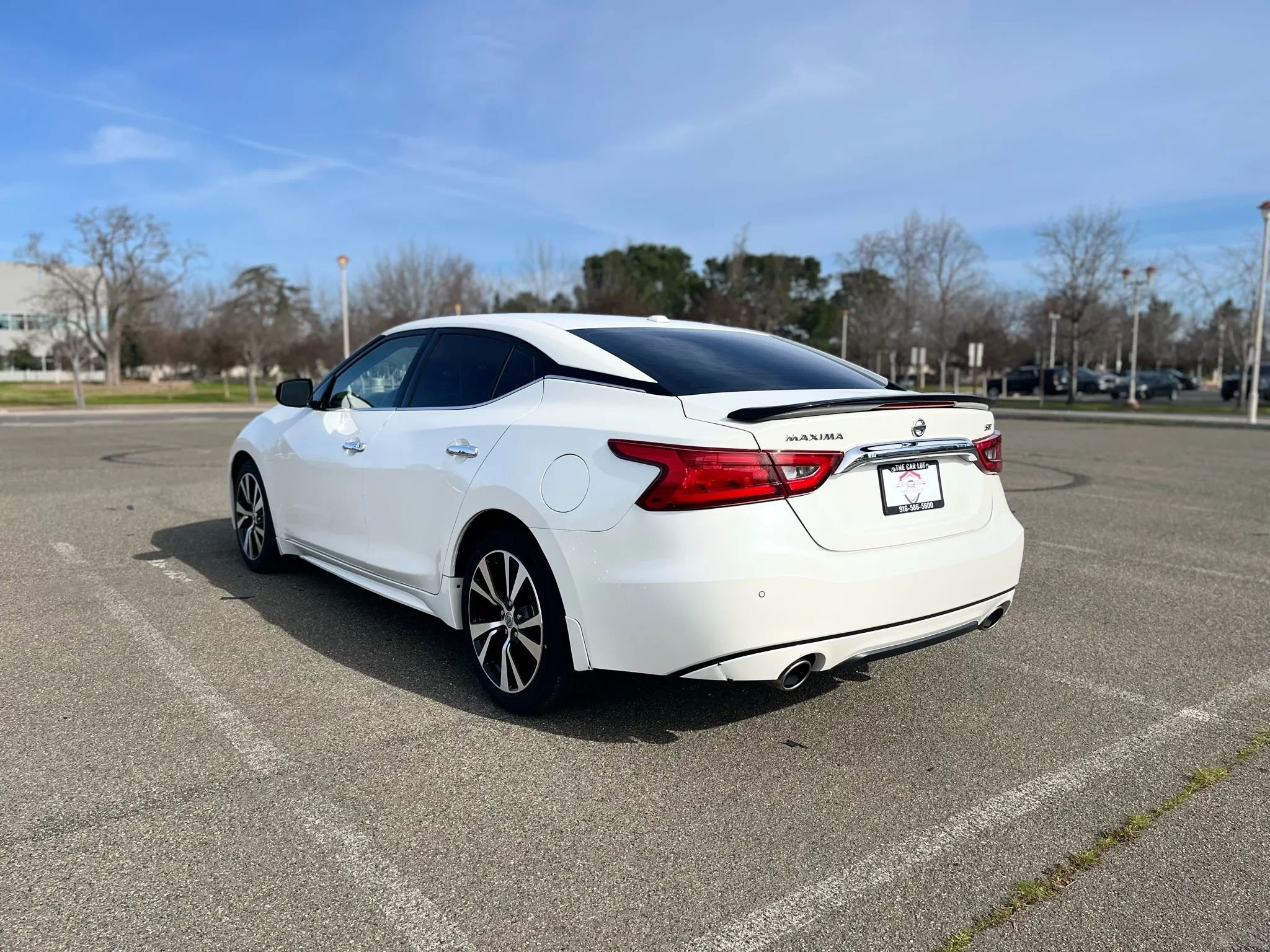 Used 2016 Nissan Maxima SR FWD image 7