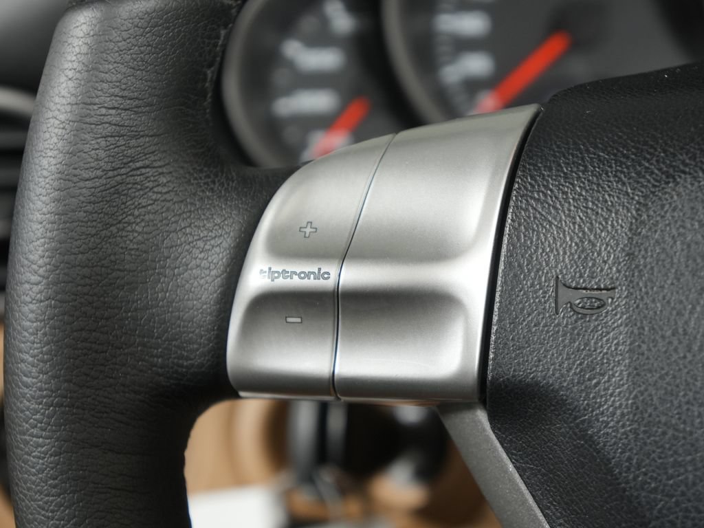 Used 2008 Porsche 911 Carrera RWD image 29