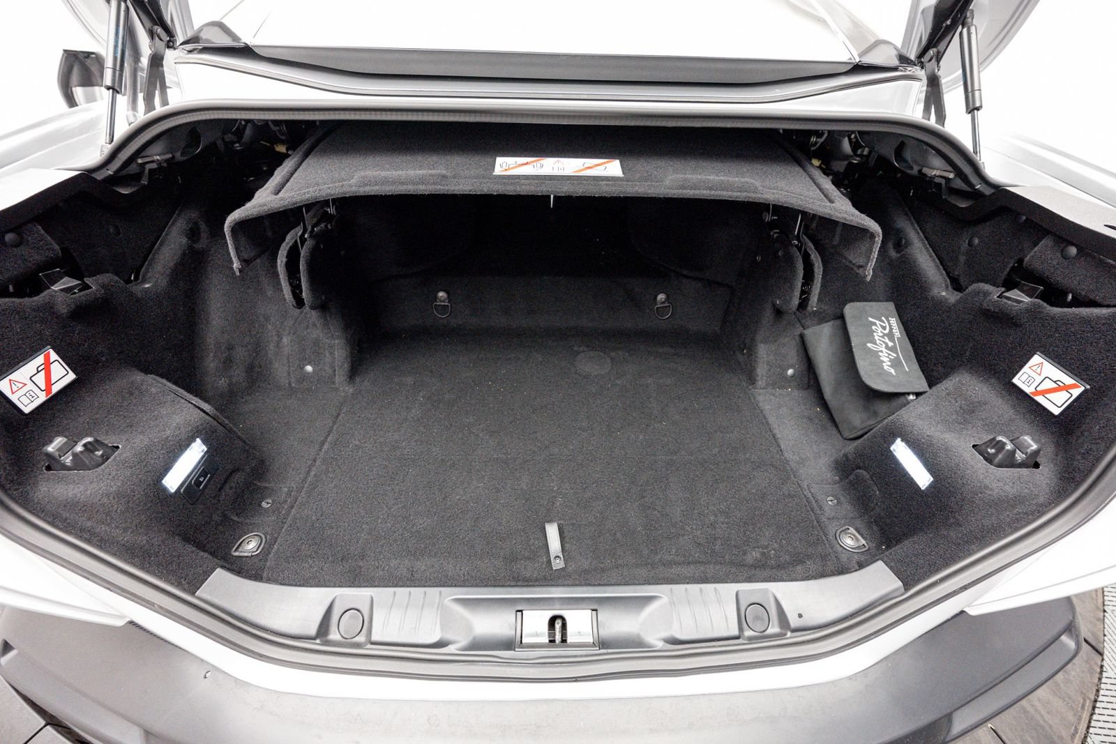 Used 2019 Ferrari Portofino RWD image 50