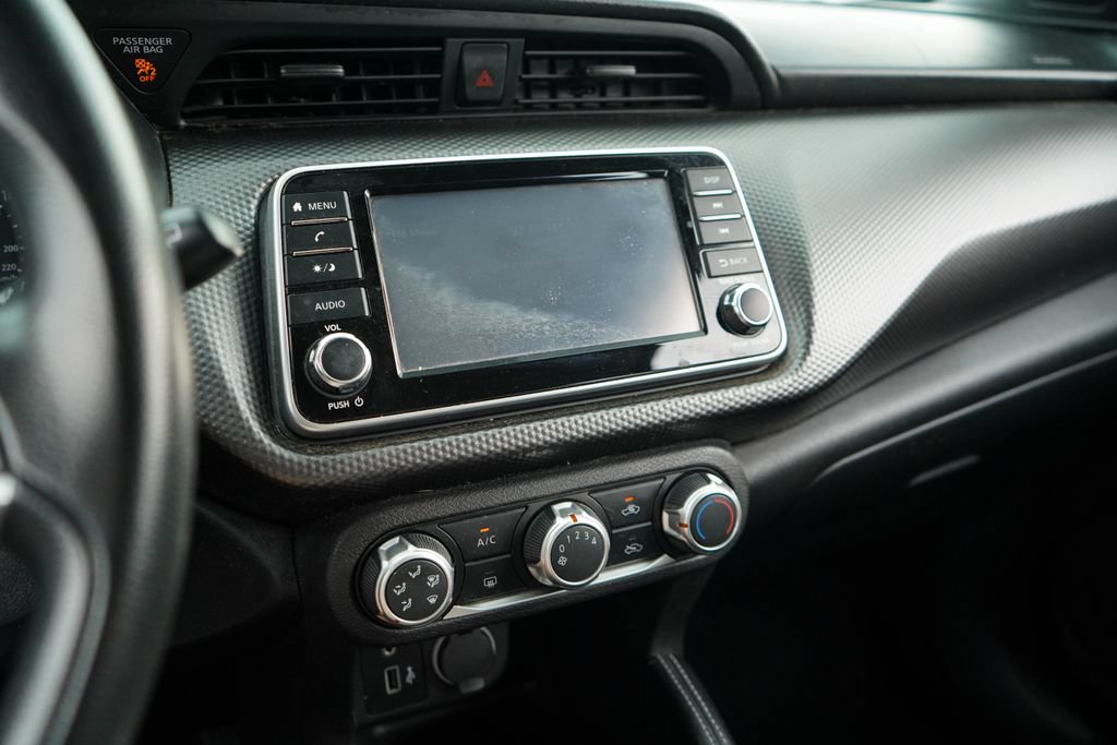 Used 2019 Nissan Kicks S FWD image 8