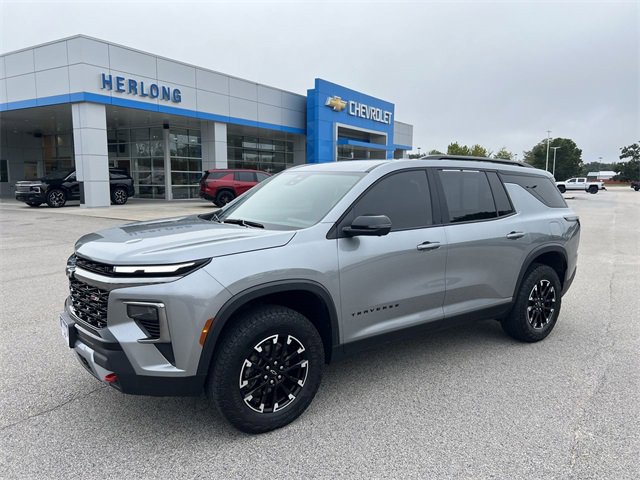 Used 2024 Chevrolet Traverse Z71
