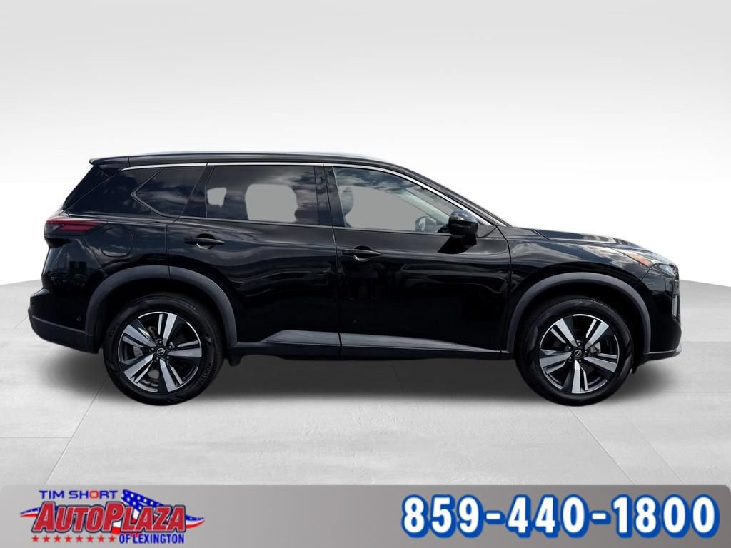 Used 2024 Nissan Rogue SL AWD/4WD image 9