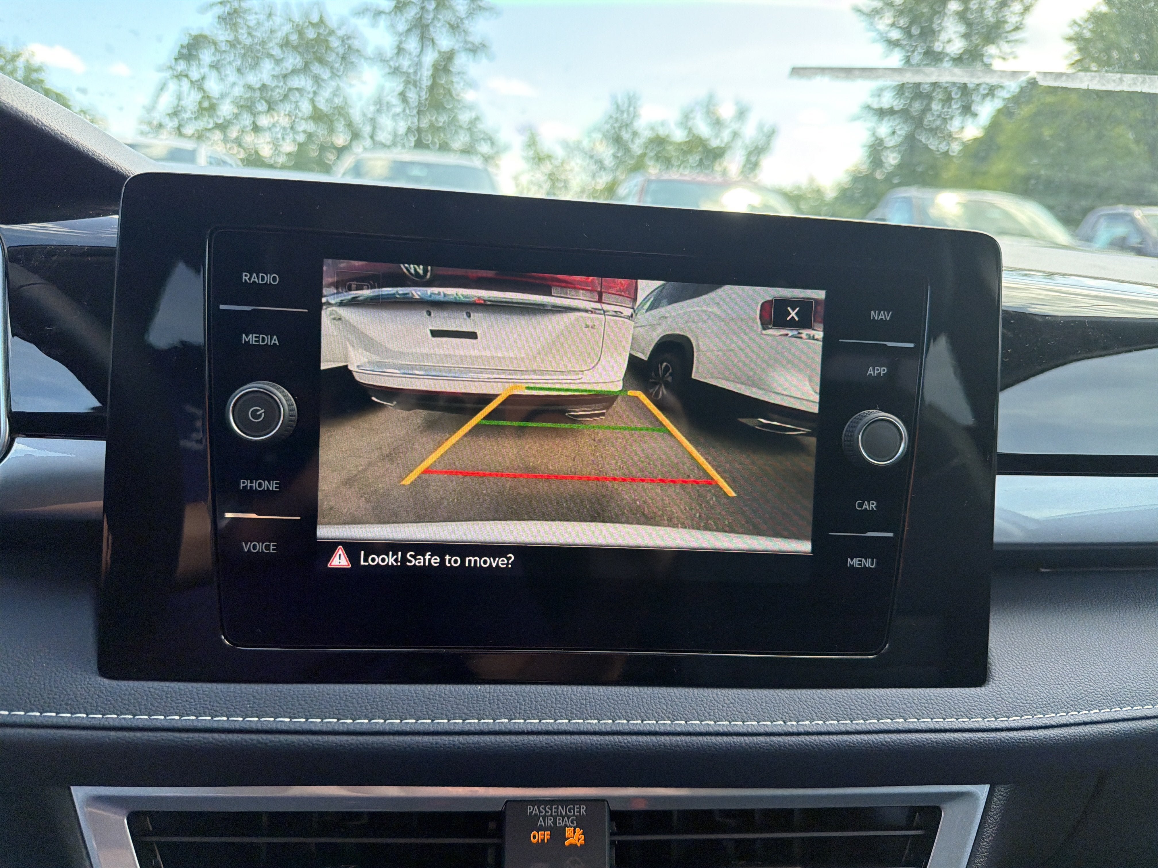 New 2026 Volkswagen Taos SEL AWD/4WD image 17