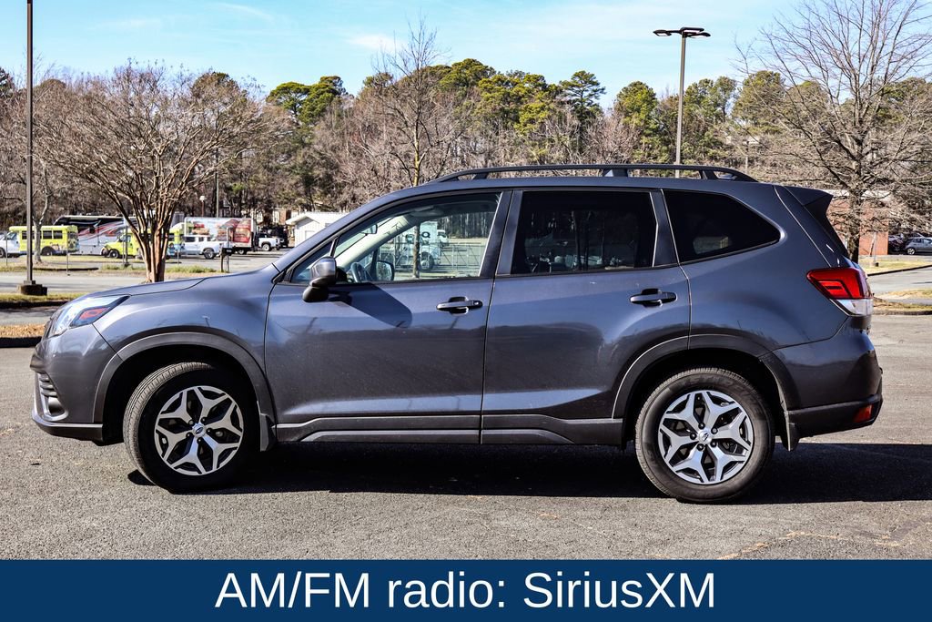Used 2023 Subaru Forester Premium image 4