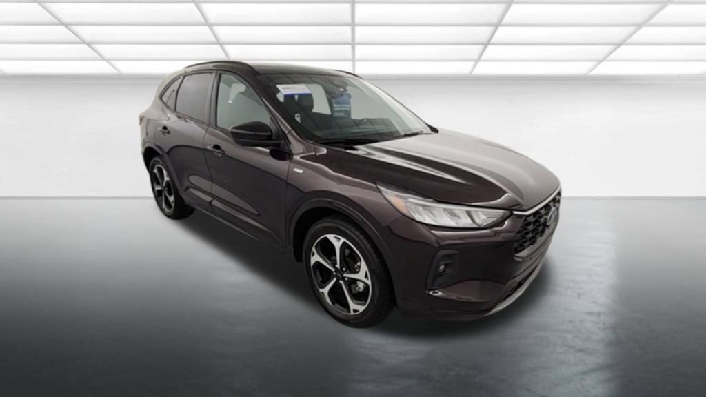 Certified 2023 Ford Escape ST-Line Select w/ Tech Pack #2 image 9