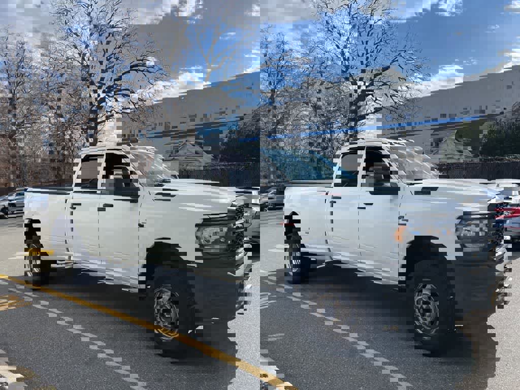 Used 2023 RAM 3500 Tradesman image 11