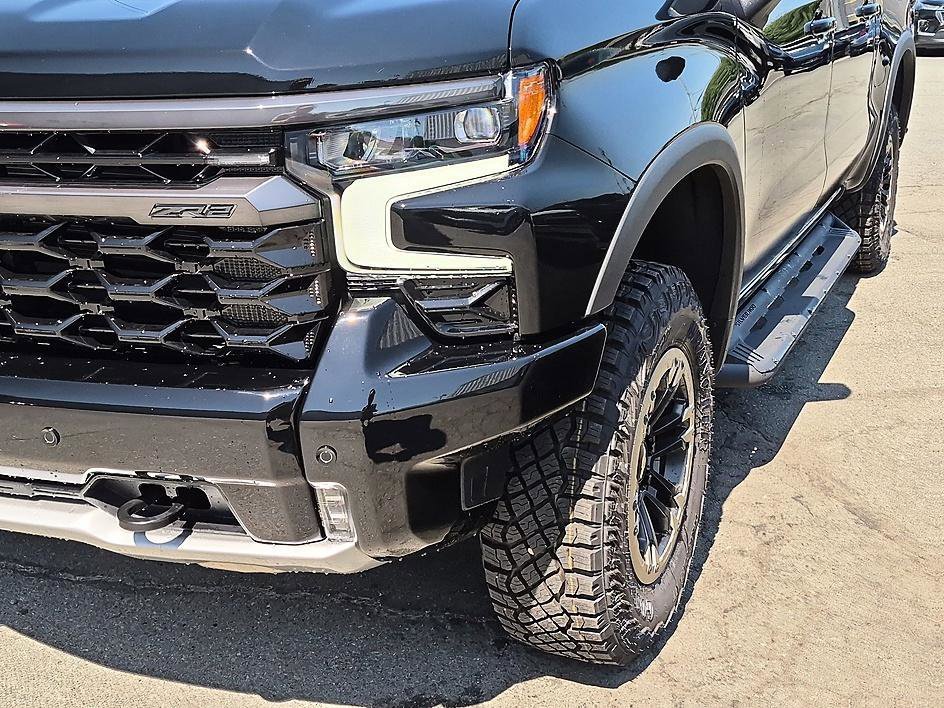 New 2026 Chevrolet Silverado 1500 ZR2 AWD/4WD image 9
