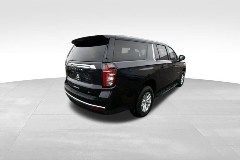 Used 2024 Chevrolet Suburban LT AWD/4WD image 8